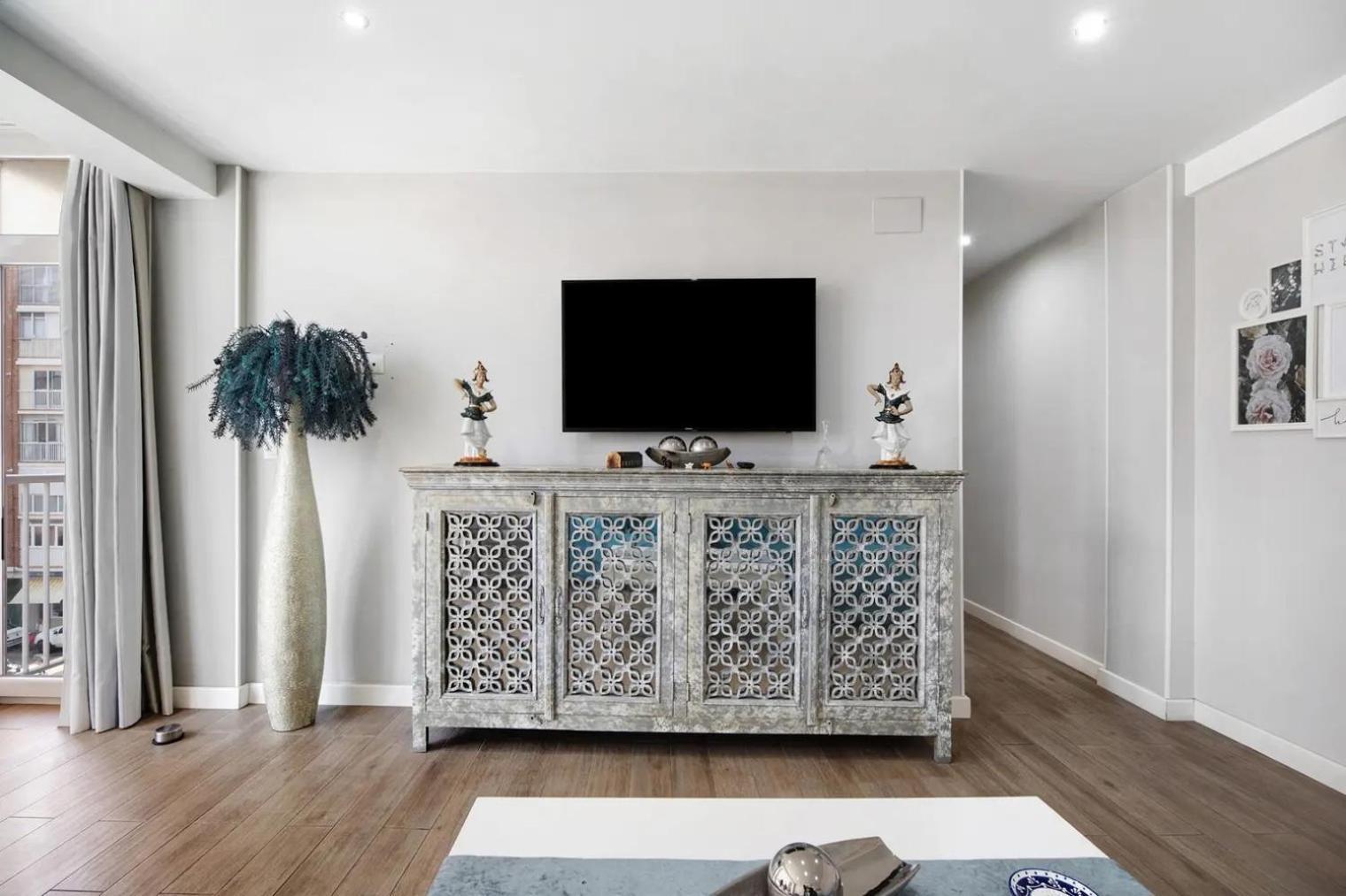 Cozy Room In Stylish Flat Just Steps From The Beach Cádis Exterior foto